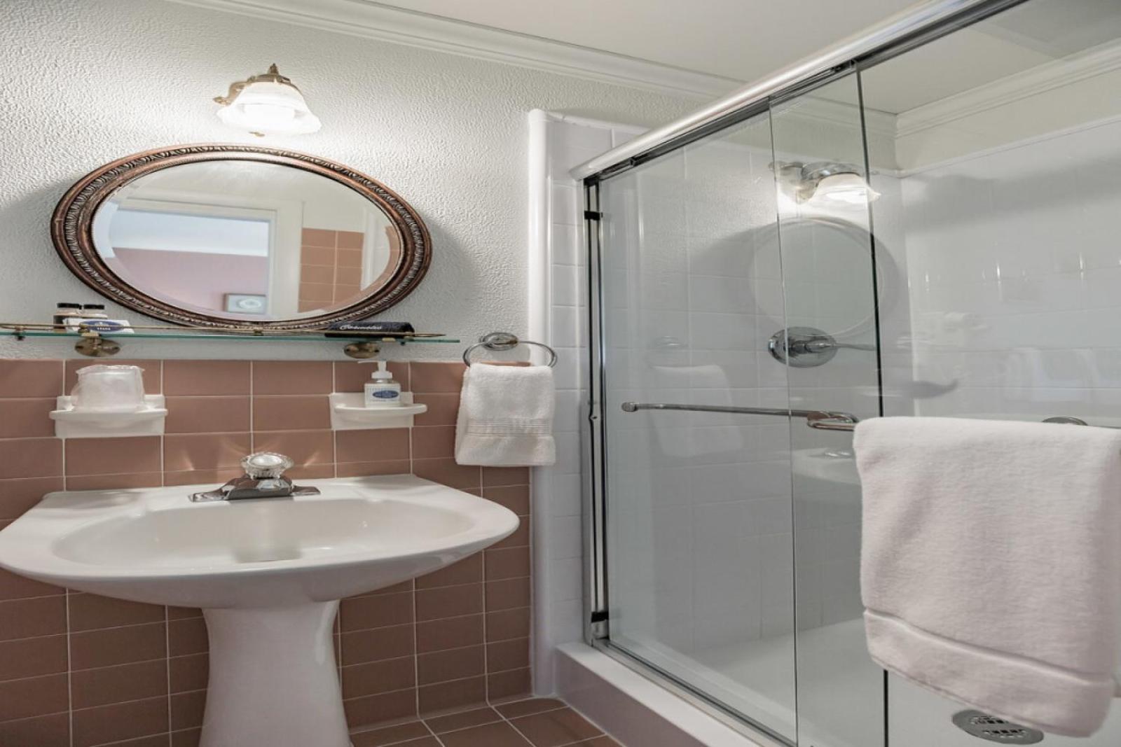 Solomons Victorian Inn Main image 2